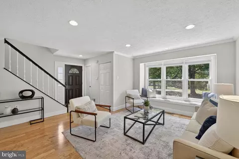 Living - 7265 Kousa Ln, Springfield, VA 22152 photo 1 of 2