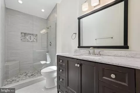 Bath - 1609 Oak Spring Way, Reston, VA 20190 photo 1 of 3