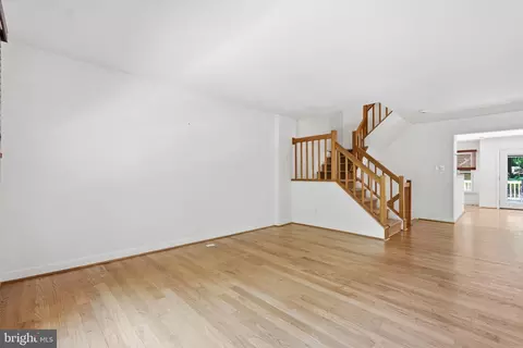 Living - 1609 Oak Spring Way, Reston, VA 20190 photo 3 of 10