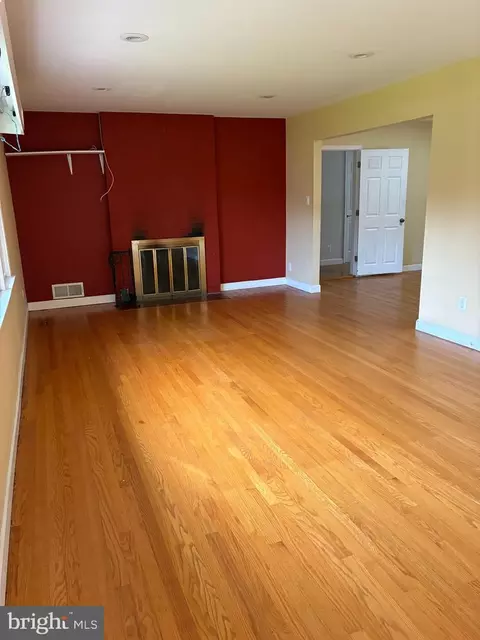 6501 Terry Dr, Springfield, VA 22150 photo 3