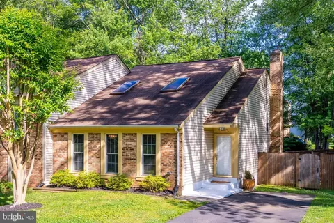 10060 Wood Sorrels Ln, Burke, VA 22015