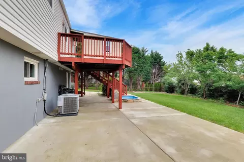Exterior - 7107 Healy Dr, Springfield, VA 22150 photo 7 of 12