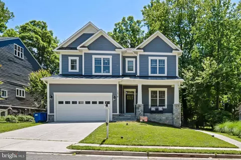 1416 Ross Dr SW, Vienna, VA 22180