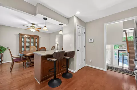 11737 Dry River Ct, Reston, VA 20191 photo 9