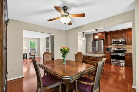 11737 Dry River Ct, Reston, VA 20191 photo 8