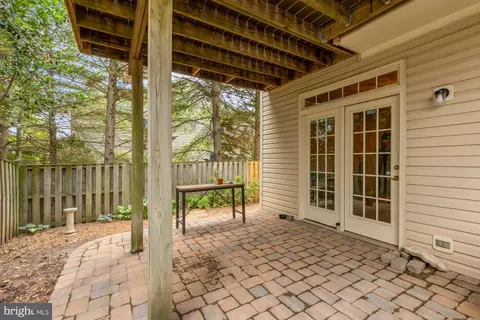 Exterior - 9151 Silvershadow Ct, Lorton, VA 22079 photo 5 of 6