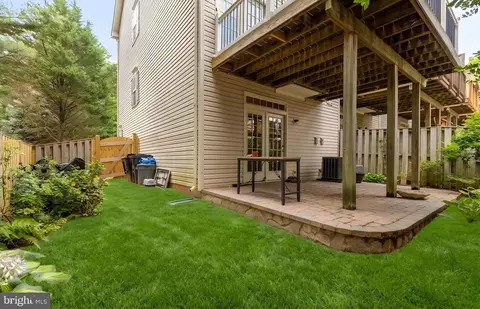 Exterior - 9151 Silvershadow Ct, Lorton, VA 22079 photo 6 of 6