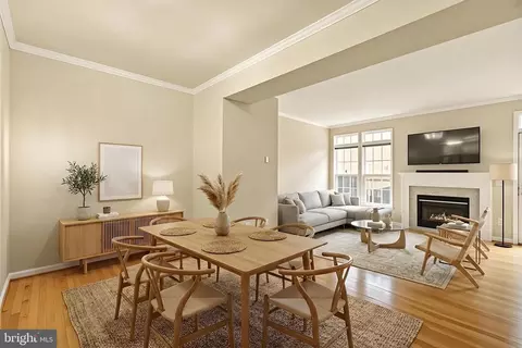 Dining - 9151 Silvershadow Ct, Lorton, VA 22079 photo 3 of 3