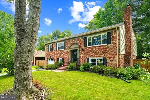8638 Vernon Ave, Alexandria, VA 22309