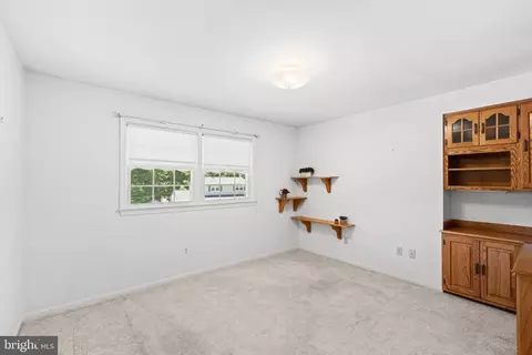 Bedroom - 6703 Red Jacket Rd, Springfield, VA 22152 photo 4 of 6