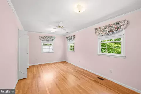 Bedroom - 6703 Red Jacket Rd, Springfield, VA 22152 photo 3 of 6