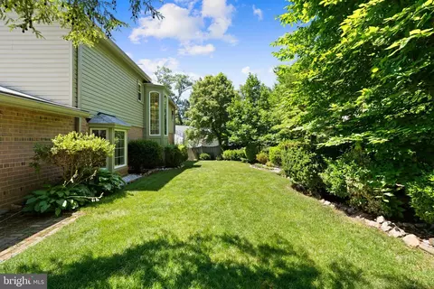 Exterior - 6703 Red Jacket Rd, Springfield, VA 22152 photo 9 of 9
