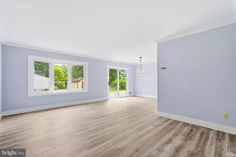 Living - 8416 Danford Ct, Springfield, VA 22152 photo 6 of 10