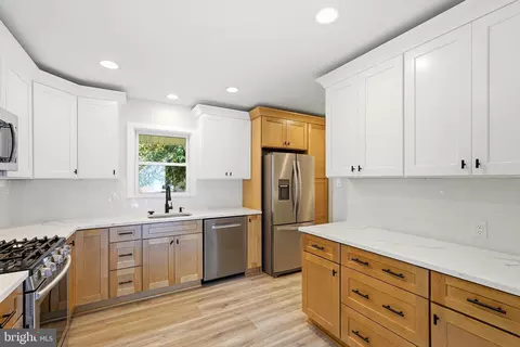 Kitchen - 8416 Danford Ct, Springfield, VA 22152 photo 2 of 4