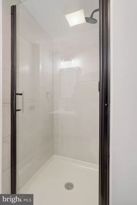 Bath - 8416 Danford Ct, Springfield, VA 22152 photo 4 of 6