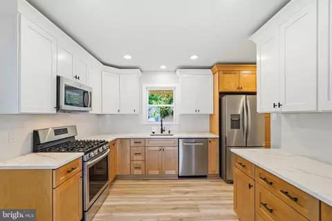 Other - 8416 Danford Ct, Springfield, VA 22152 photo 5 of 9