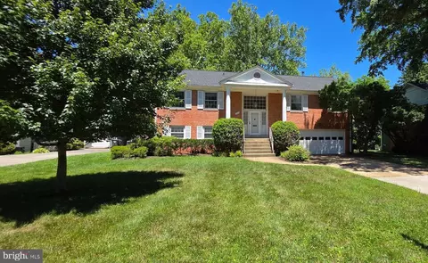6220 Hardy Dr, Mclean, VA 22101