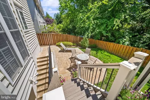 Exterior - 7705 Ridgepark Ct, Springfield, VA 22153 photo 8 of 16