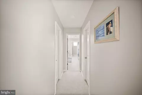 Entry Way - 7705 Ridgepark Ct, Springfield, VA 22153 photo 8 of 11