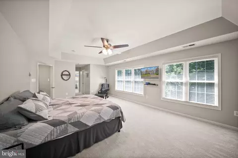 Bedroom - 7705 Ridgepark Ct, Springfield, VA 22153 photo 2 of 5