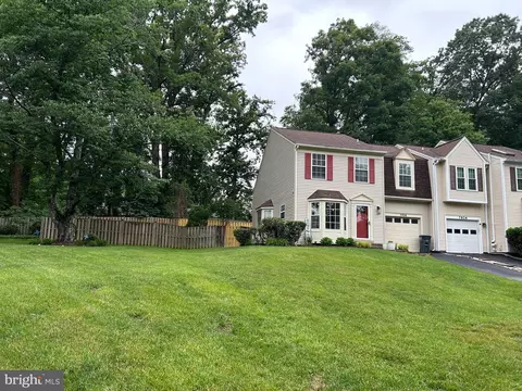 Exterior - 7928 Gambrill Ct, Springfield, VA 22153 photo 12 of 13