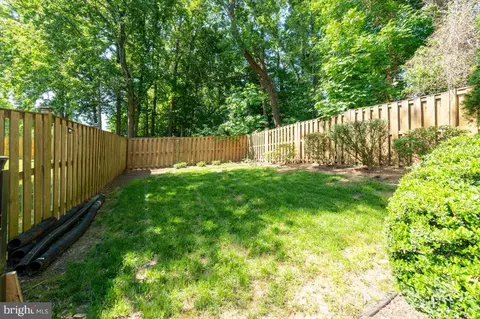 Exterior - 7928 Gambrill Ct, Springfield, VA 22153 photo 8 of 13