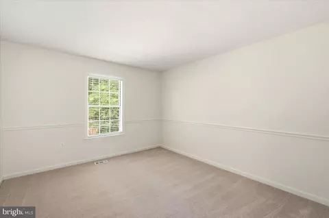 Bedroom - 7928 Gambrill Ct, Springfield, VA 22153 photo 3 of 5