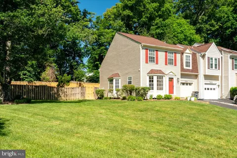 Exterior - 7928 Gambrill Ct, Springfield, VA 22153 photo 13 of 13