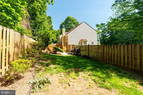 Exterior - 7928 Gambrill Ct, Springfield, VA 22153 photo 9 of 13