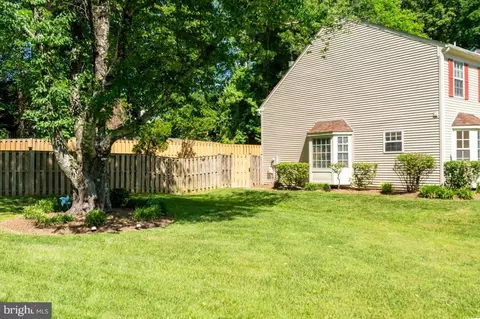 Exterior - 7928 Gambrill Ct, Springfield, VA 22153 photo 10 of 13