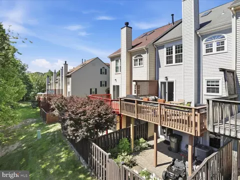 Exterior - 8892 Eagle Rock Ln, Springfield, VA 22153 photo 3 of 6