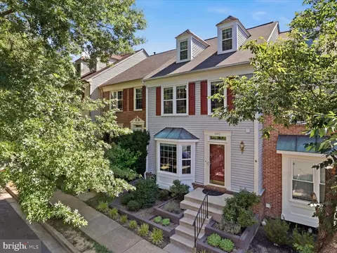 Exterior - 8892 Eagle Rock Ln, Springfield, VA 22153 photo 6 of 6