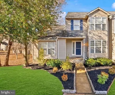 5610 Gosling Ct, Clifton, VA 20124
