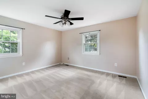 Bedroom - 4084 Braxton Rd, Chantilly, VA 20151 photo 3 of 3
