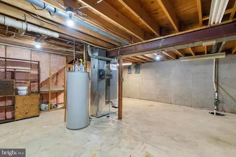 Other - 4084 Braxton Rd, Chantilly, VA 20151 photo 15 of 17