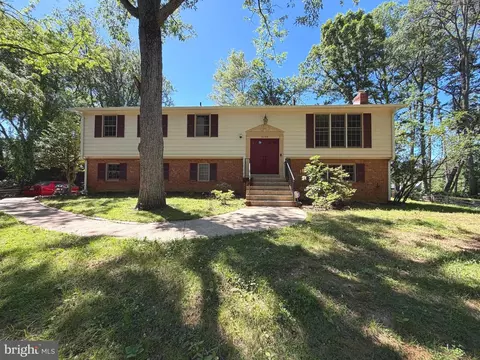 4300 Roberts Ave, Annandale, VA 22003