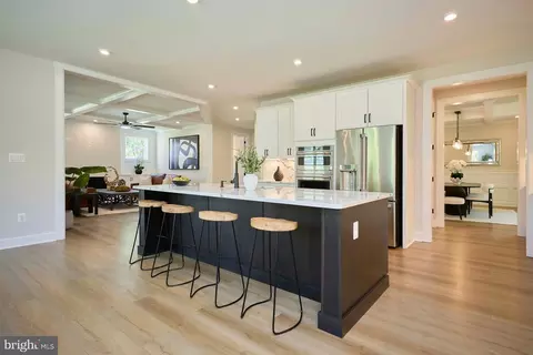 2904 Random Rd, Falls Church, VA 22042