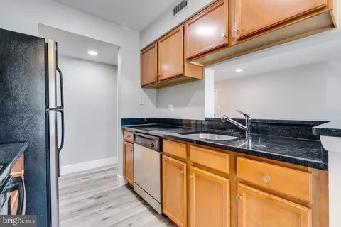 Kitchen - 1700 A Ascot Way, Reston, VA 20190 photo 3 of 4