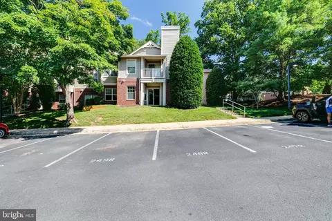 Exterior - 1700 A Ascot Way, Reston, VA 20190 photo 10 of 11