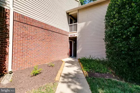Exterior - 1700 A Ascot Way, Reston, VA 20190 photo 4 of 11