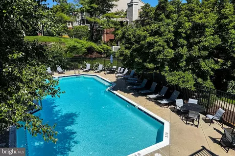 1700 A Ascot Way, Reston, VA 20190