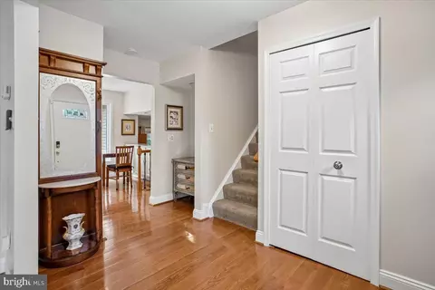 Entry Way - 9739 Ironmaster Dr, Burke, VA 22015 photo 1 of 6