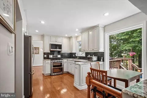Kitchen - 9739 Ironmaster Dr, Burke, VA 22015 photo 3 of 3