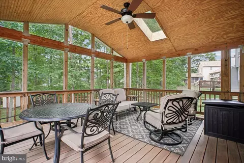 Exterior - 9739 Ironmaster Dr, Burke, VA 22015 photo 5 of 15