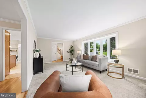 Living - 8522 Fairburn Dr, Springfield, VA 22152 photo 3 of 6