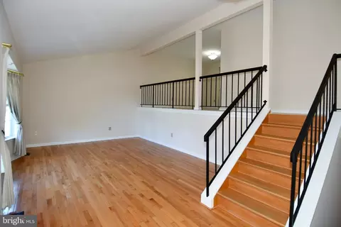 Living - 11061 Tottenham Ln, Reston, VA 20194 photo 1 of 22