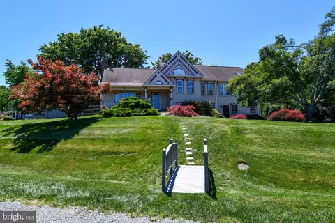 Other - 11061 Tottenham Ln, Reston, VA 20194 photo 1 of 22