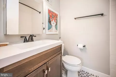 Bath - 2215 Glencourse Ln, Reston, VA 20191 photo 4 of 6