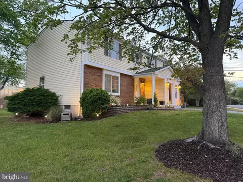 Exterior - 2961 Ashdown Frst, Herndon, VA 20171 photo 2 of 9