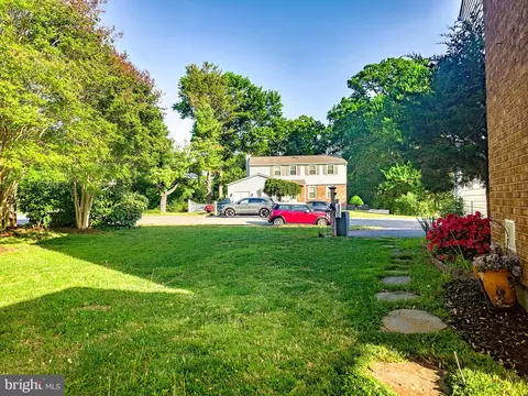 Exterior - 2961 Ashdown Frst, Herndon, VA 20171 photo 8 of 9